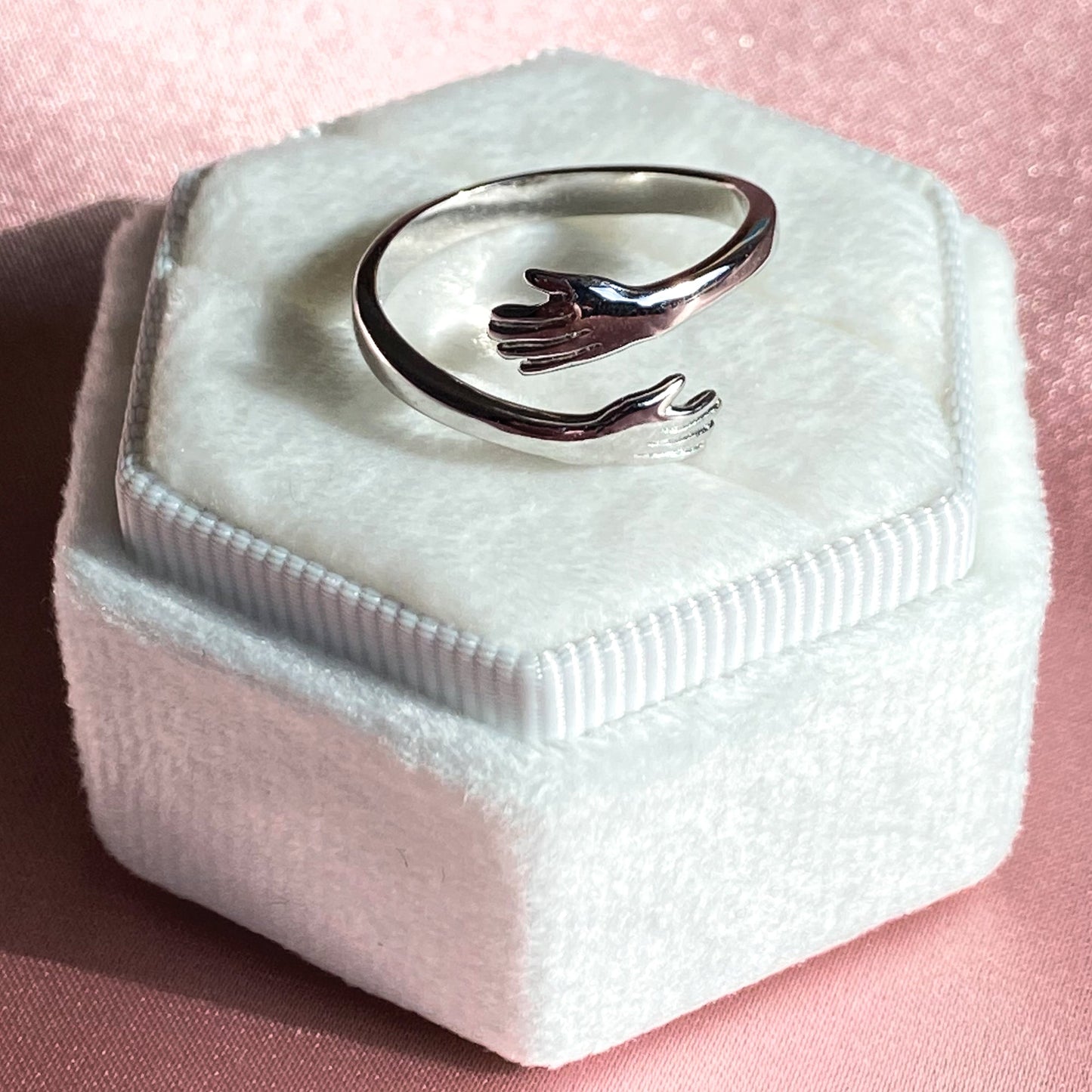 Anello Abbraccio in Argento Sterling