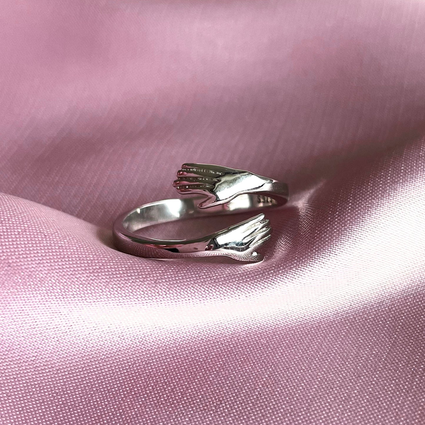 Anello Abbraccio in Argento Sterling